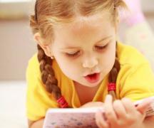 Что читать ребенку в три года?