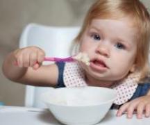 Żywienie dziecka w wieku od dwóch do trzech lat